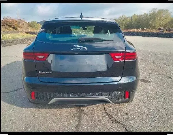 Usata Jaguar E-Pace 150 CV (110 kW) 2018 Nero SUV