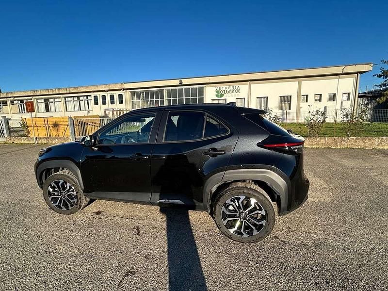 Usata Toyota Yaris Cross Trend 92 CV (67 kW) 2024 Nero SUV