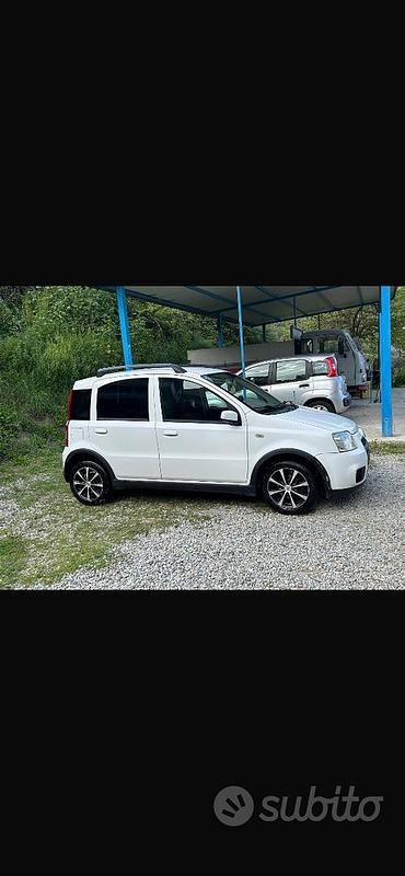 Usata Fiat Panda 70 CV (51 kW) 2006 Bianco Utilitaria