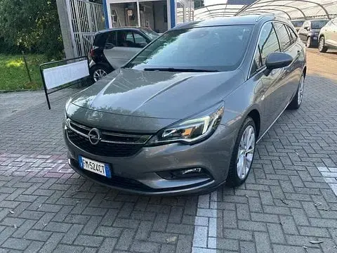 Usata Opel Astra Innovation 110 CV (80 kW) 2017 Station wagon