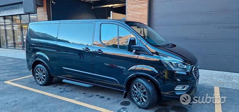 Nero Usata 2020 Ford Tourneo Custom Furgone | 27.000 € (Super prezzo) - Immagine 1/4