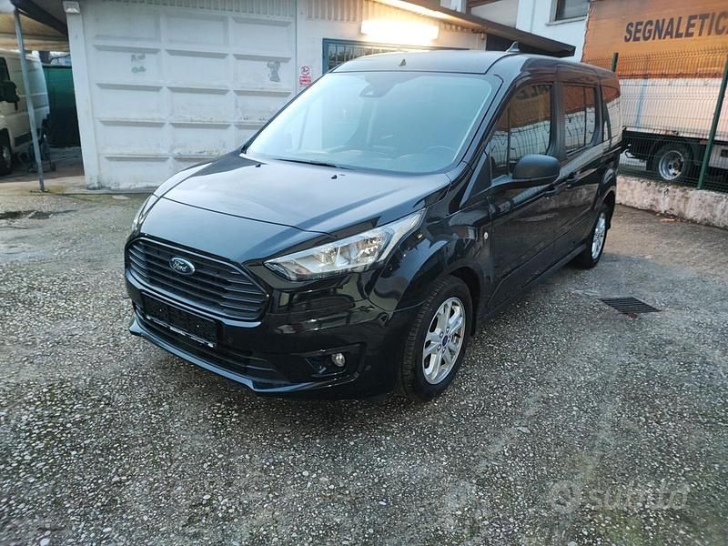 Usata Ford Tourneo 163 CV (119 kW) 2020 Nero Monovolume