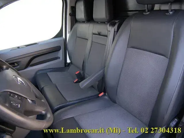 Usata Opel Vivaro-e Combi Enjoy 149 CV (109 kW) 2021 Bianco Monovolume