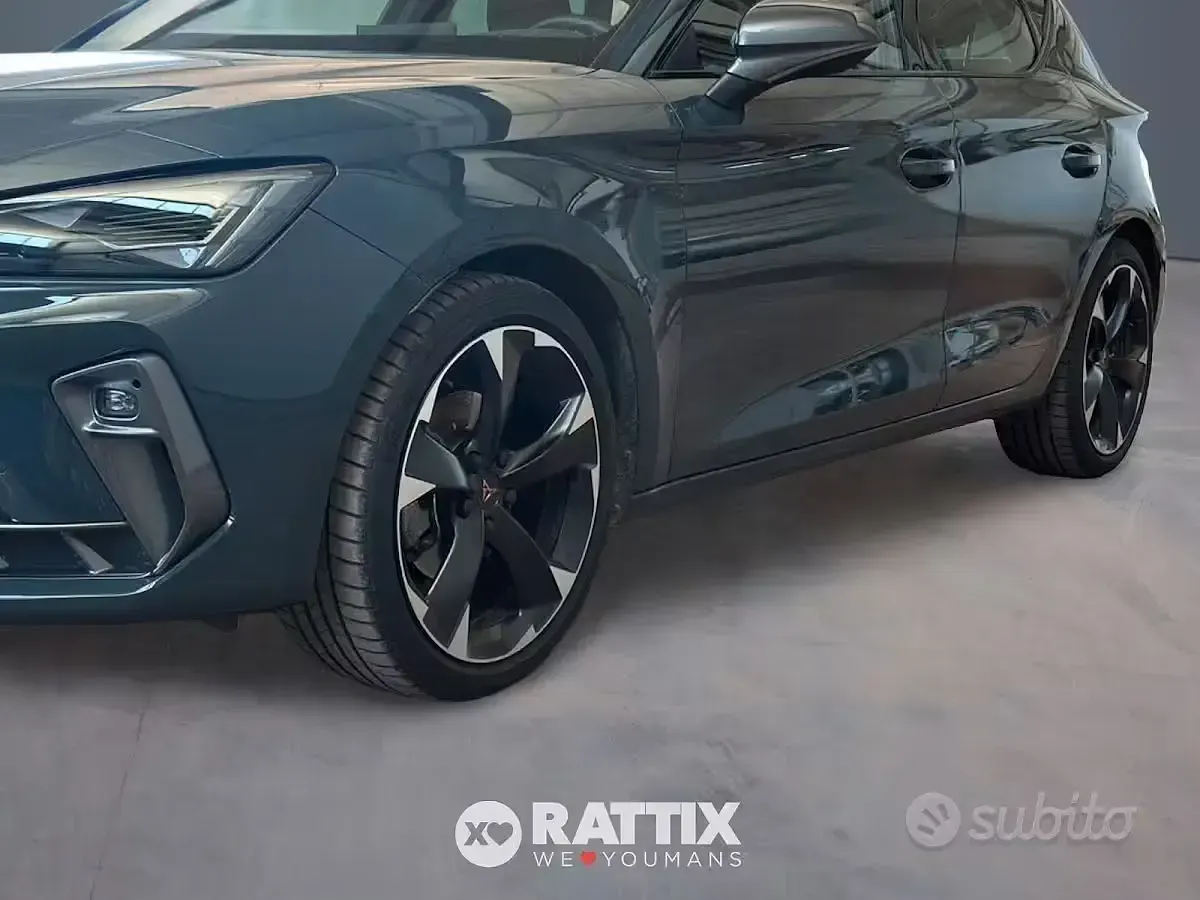 Usata Cupra Leon 150 CV (110 kW) 2025 Fiord blue Berlina
