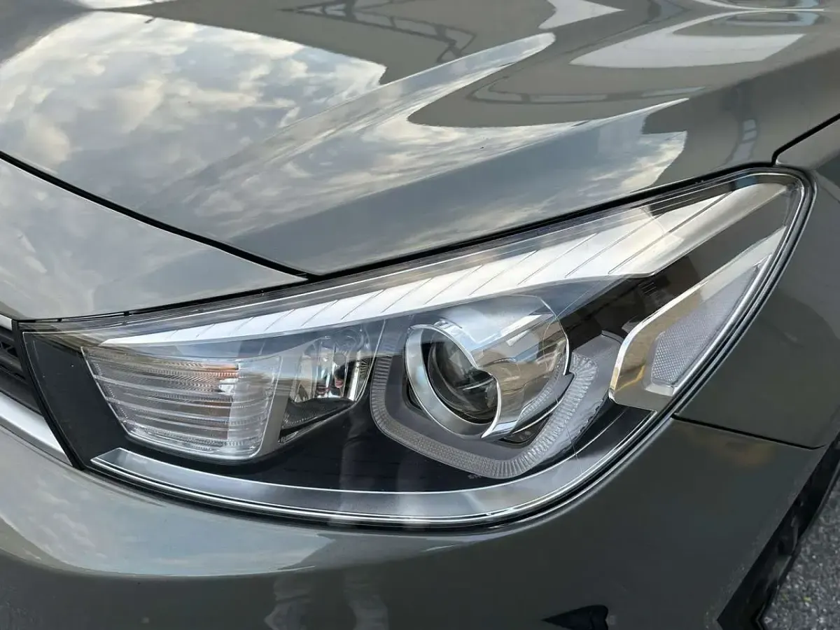 Usata Kia Rio Style 84 CV (61 kW) 2021 Generico Berlina