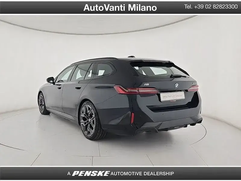 Usata BMW i5 M Sport 250 kW (340 CV) 2025 Bluazzurro Station wagon
