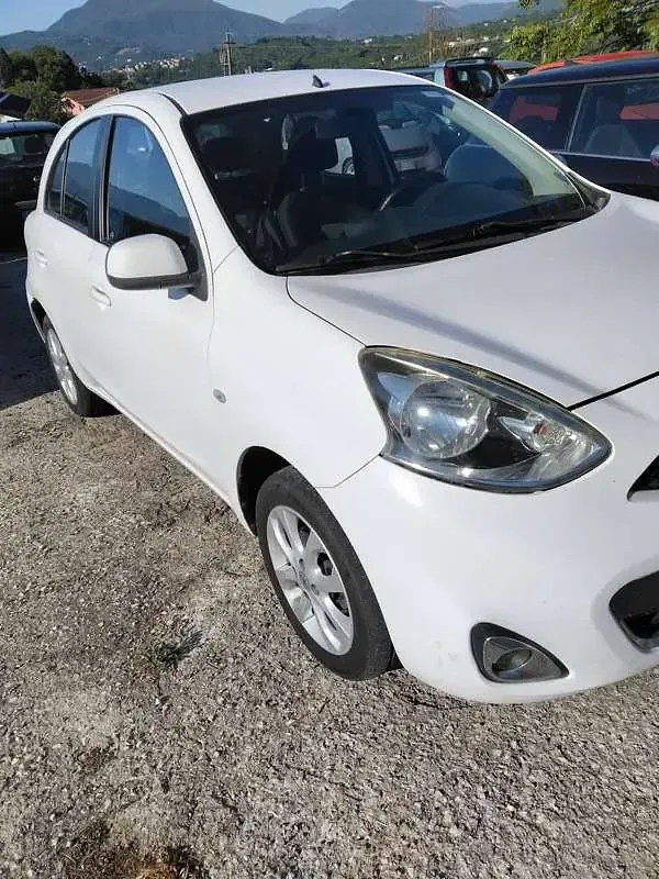 Usata Nissan Micra Acenta 80 CV (58 kW) 2014 Bianco Utilitaria