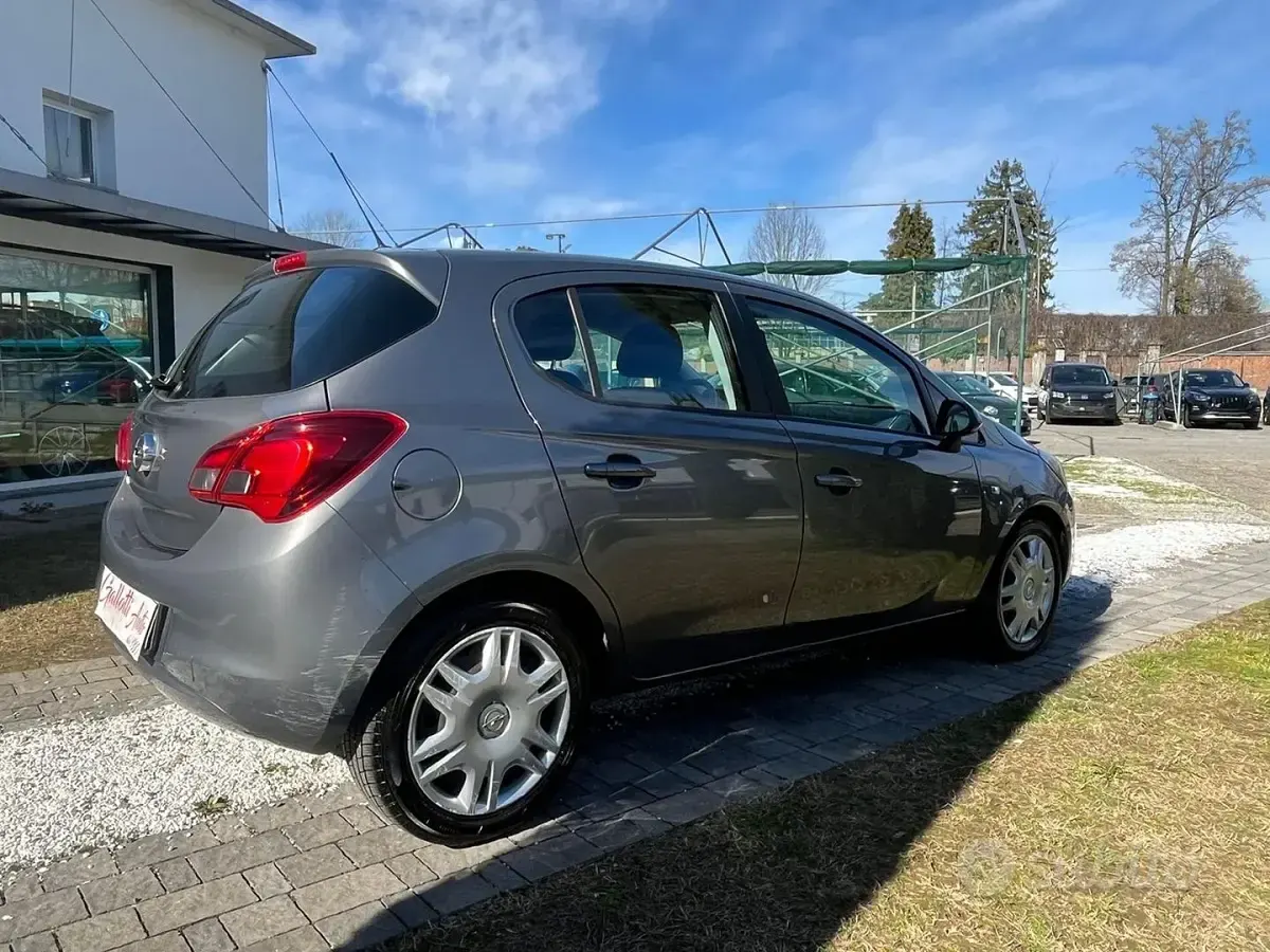 Usata Opel Corsa 90 CV (66 kW) 2017 Grigio scuro met Utilitaria