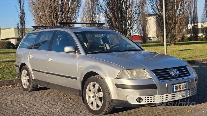 Usata VW Passat 130 CV (95 kW) 2002 Grigio Station wagon
