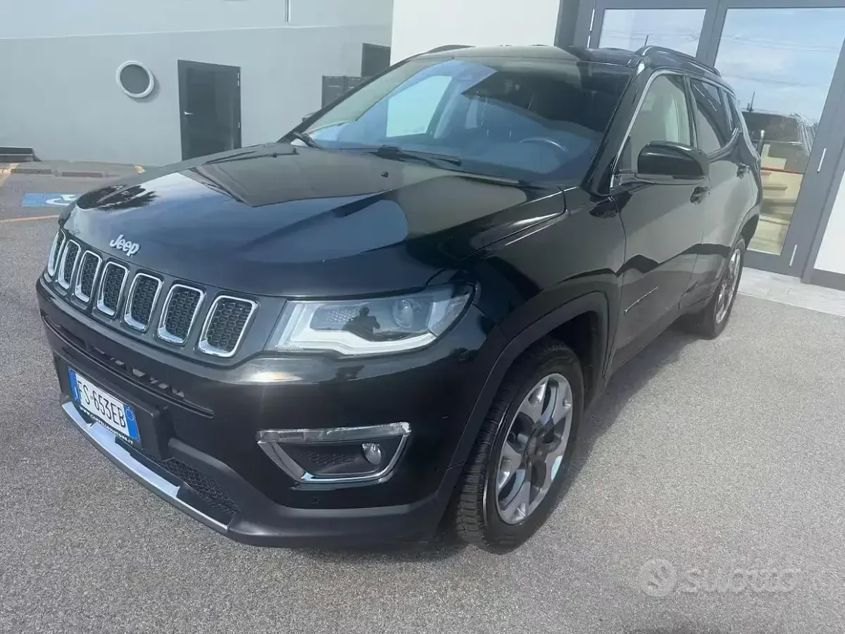 Usata Jeep Compass Limited 140 CV (102 kW) 2018 Nero SUV