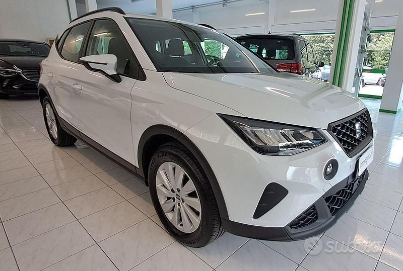 Usata Seat Arona Style 95 CV (69 kW) 2024 Bianco SUV
