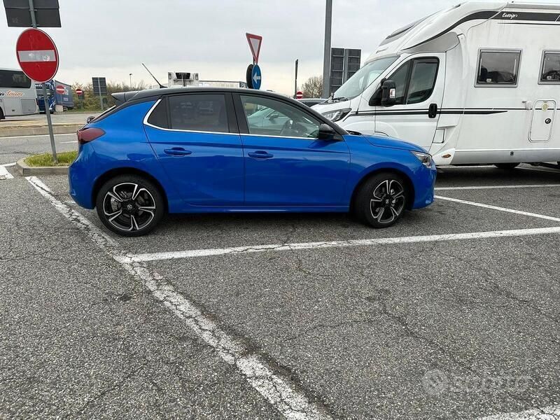Usata Opel Corsa 102 CV (75 kW) 2023 Blu Berlina