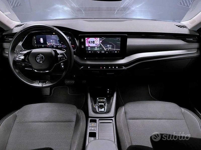 Usata Skoda Octavia Executive 116 CV (85 kW) 2023 Grigio Station wagon