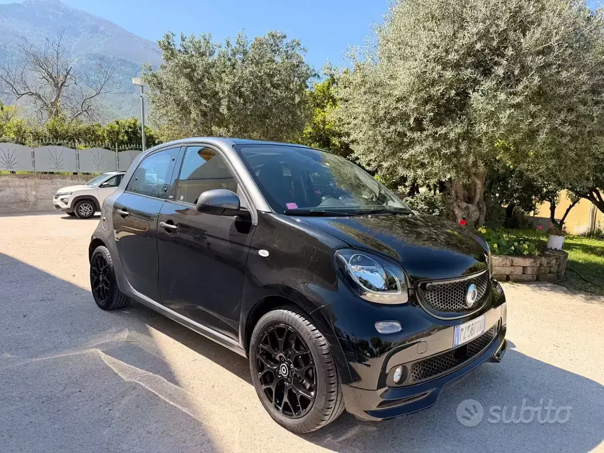 Usata Smart ForFour Brabus 71 CV (52 kW) 2019 Nero Utilitaria