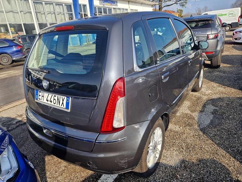 Usata Lancia Musa S 92 CV (67 kW) 2011 Other Monovolume