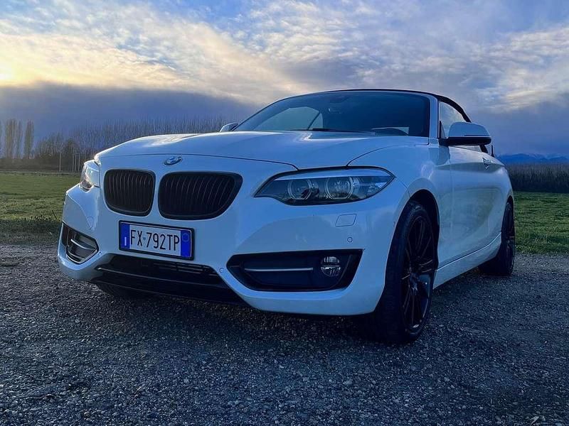 Usata BMW 218 Luxury Line 150 CV (110 kW) 2017 Bianco Cabrio