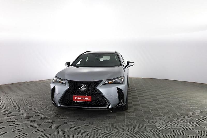 Sonic platinum con tetto nero Usata 2024 Lexus UX SUV | 31.900 € (Cara) - Immagine 1/4