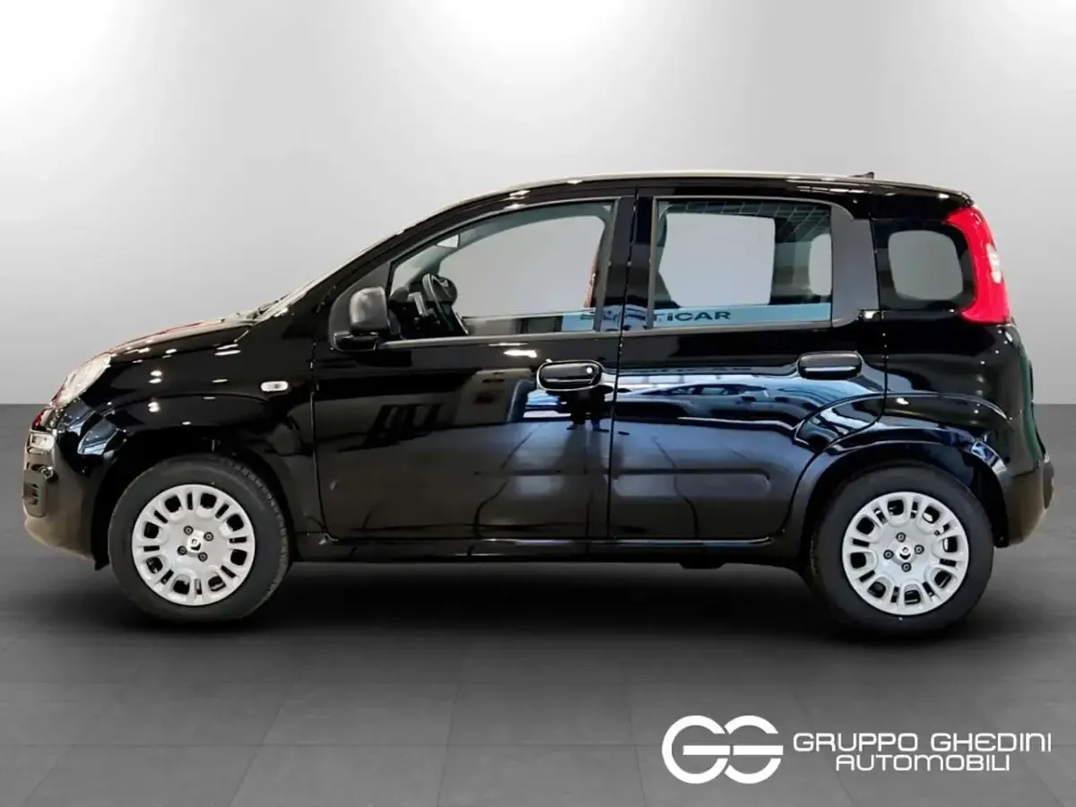 Nuova Fiat Panda Pop 65 CV (47 kW) 2026 Nero cinema pastello Utilitaria