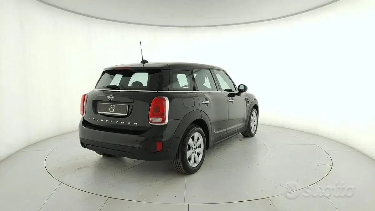 Usata Mini Countryman 116 CV (85 kW) 2018 Nero SUV