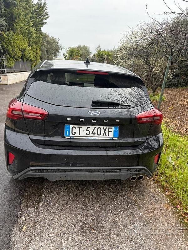 Usata Ford Focus ST-Line 120 CV (88 kW) 2024 Nero Berlina