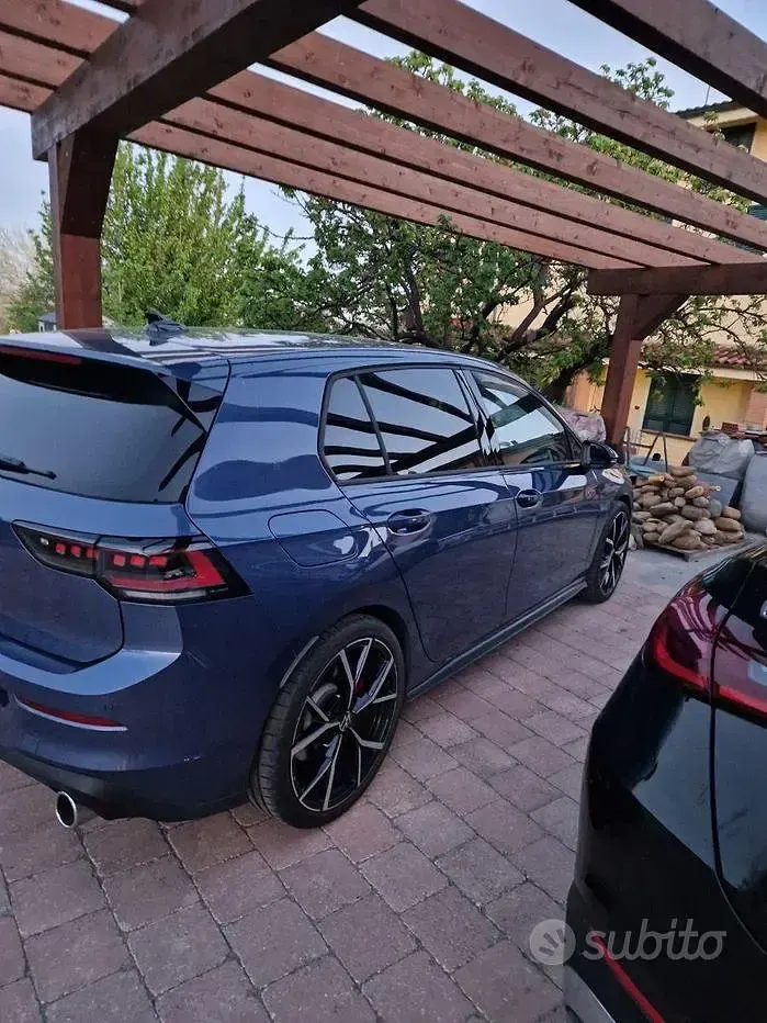 Usata VW Golf VIII GTI 265 CV (194 kW) 2024 Blu Berlina