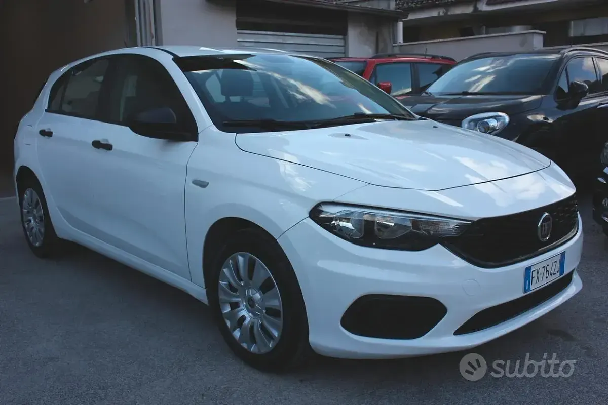 Usado Fiat Tipo Business 95 CV (69 kW) 2019 Blanco Berlina