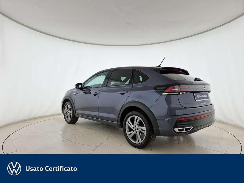 Usata VW Taigo R-line 110 CV (80 kW) 2023 Smoky grey metallizzato SUV