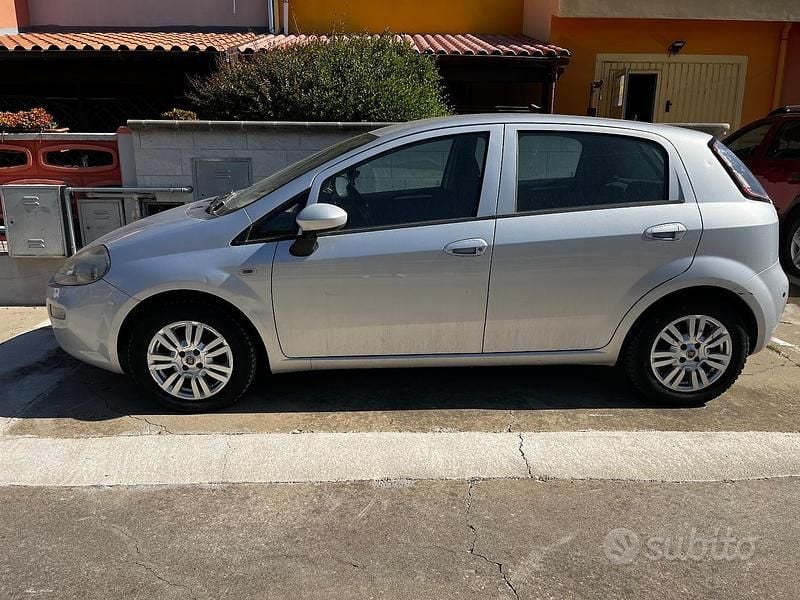 Usata Fiat Punto Evo 95 CV (69 kW) 2015 Grigio Utilitaria