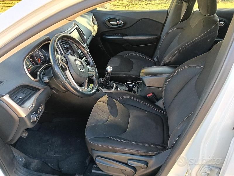 Occasion Jeep Cherokee 140 ch (102 kW) 2014 Blanc SUV