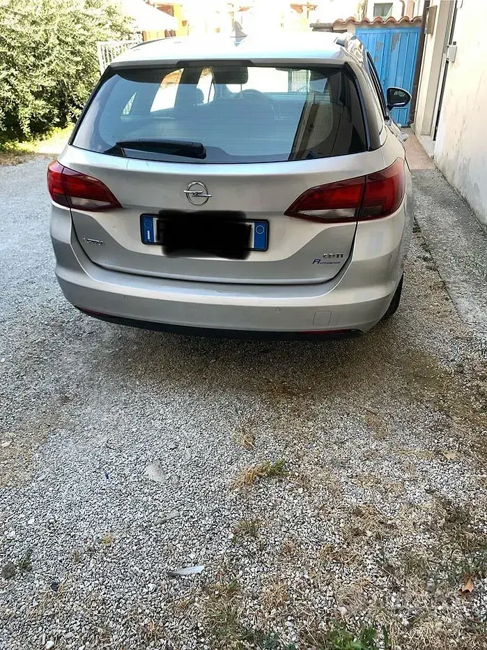 Usata Opel Astra 180 CV (132 kW) 2016 Grigio Station wagon
