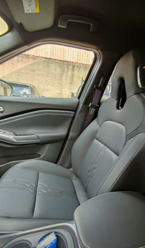 Usata Nissan Juke Tekna 94 CV (69 kW) 2023 Grigio SUV