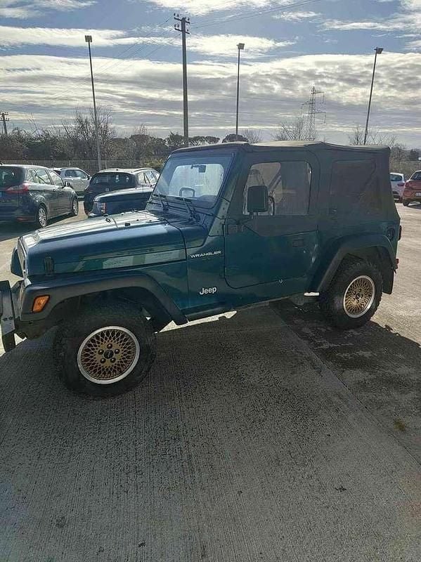 Usata Jeep Wrangler 118 CV (86 kW) 1997 Verde SUV