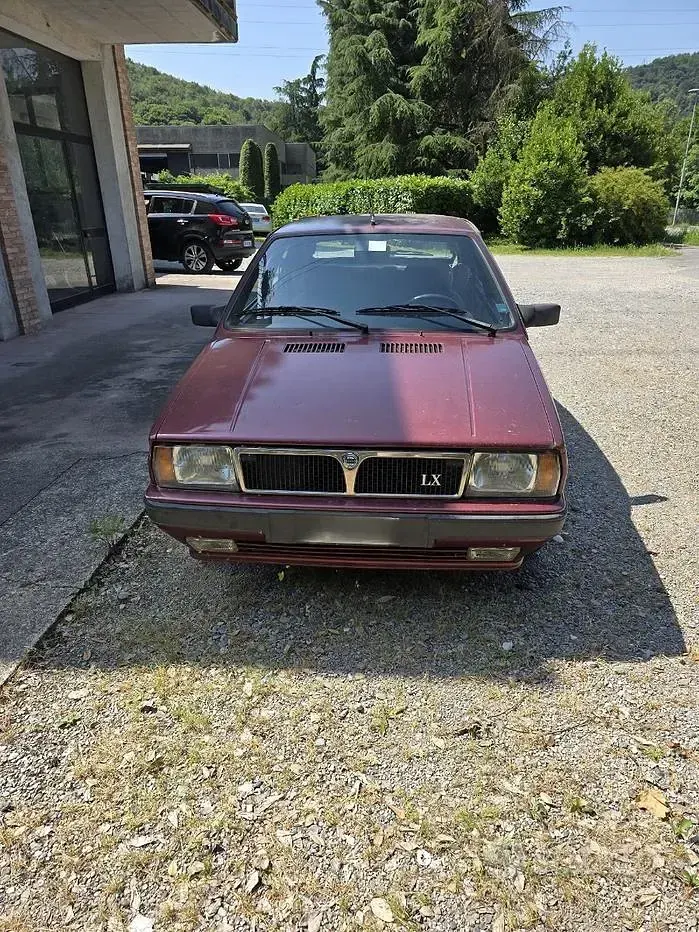 Usata Lancia Delta 105 CV (77 kW) 1989 Utilitaria