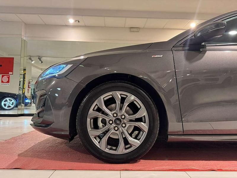 Usata Ford Focus ST-Line 125 CV (91 kW) 2023 Grigio Station wagon