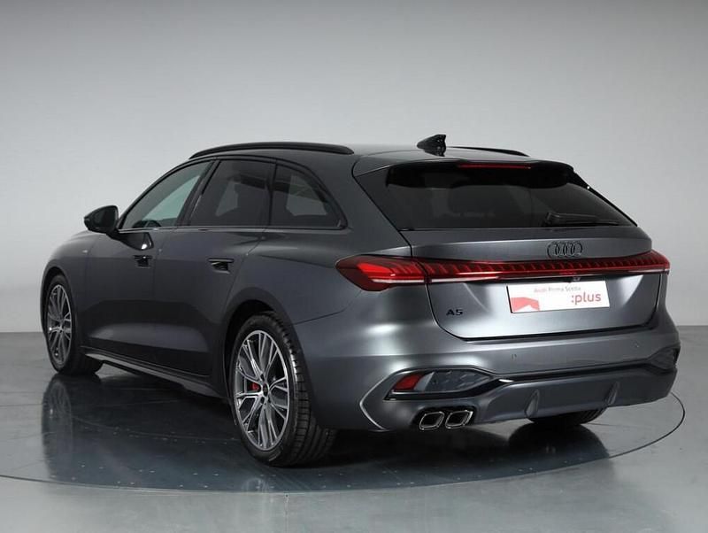 Nuova Audi A5 S-Line 204 CV (150 kW) 2025 Grigio daytona perlato Station wagon