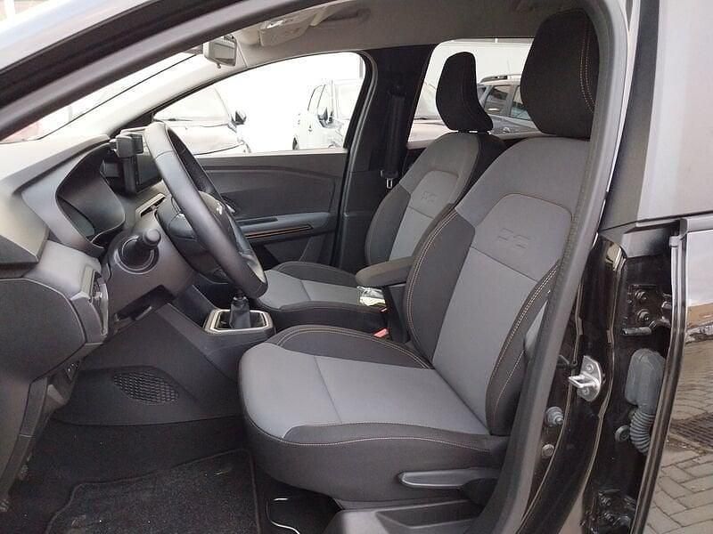 Usata Dacia Jogger Extreme 101 CV (74 kW) 2025 Nero Monovolume