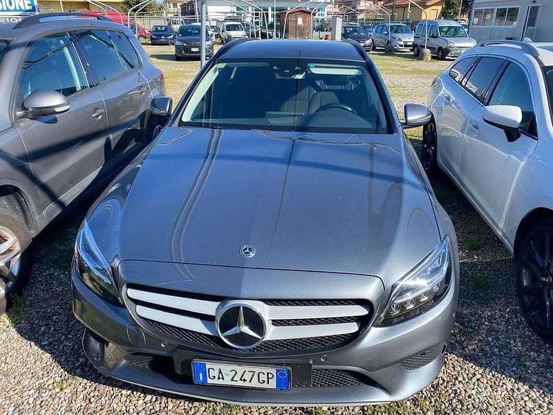 Usata Mercedes C180 122 CV (89 kW) 2020 Grigio Station wagon