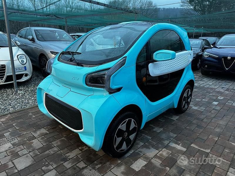 Usata XEV Yoyo 7 kW (10 CV) 2021 Blu Utilitaria