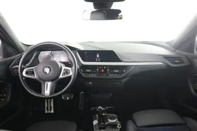 Usata BMW 116 Advantage 116 CV (85 kW) 2020 Bianco Utilitaria