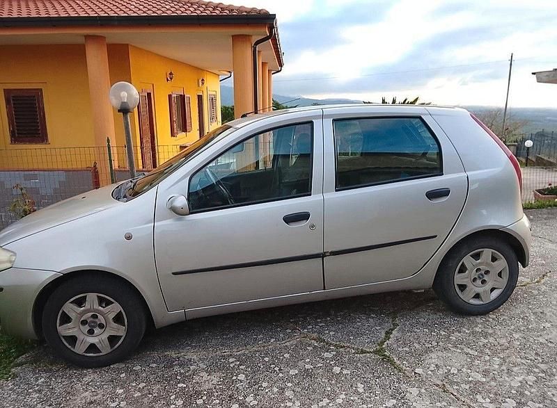 Usata Fiat Punto 2004 Grigio Utilitaria