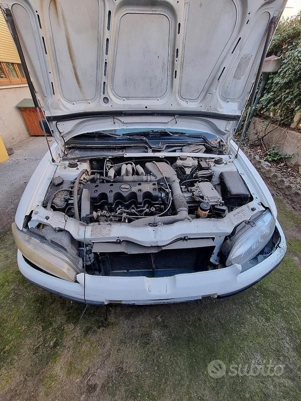 Usata Peugeot 106 60 CV (44 kW) 2000 Utilitaria