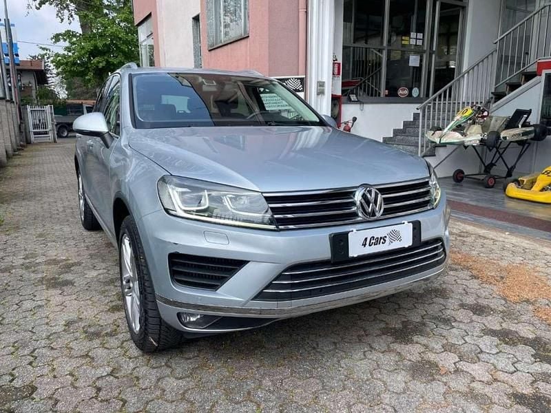 Usata VW Touareg 204 CV (150 kW) 2016 Grigio SUV