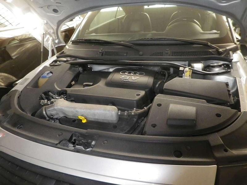 Usata Audi TT 179 CV (131 kW) 2002 Grigio Coupé