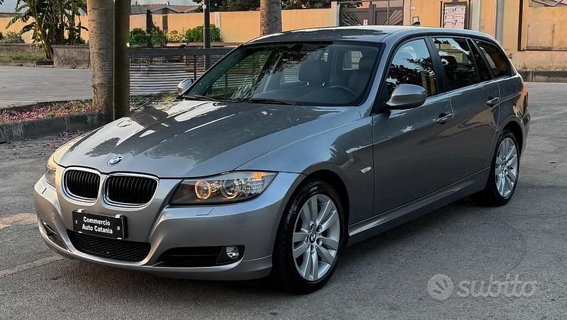 Usata BMW 320 184 CV (135 kW) 2010 Grigio Station wagon