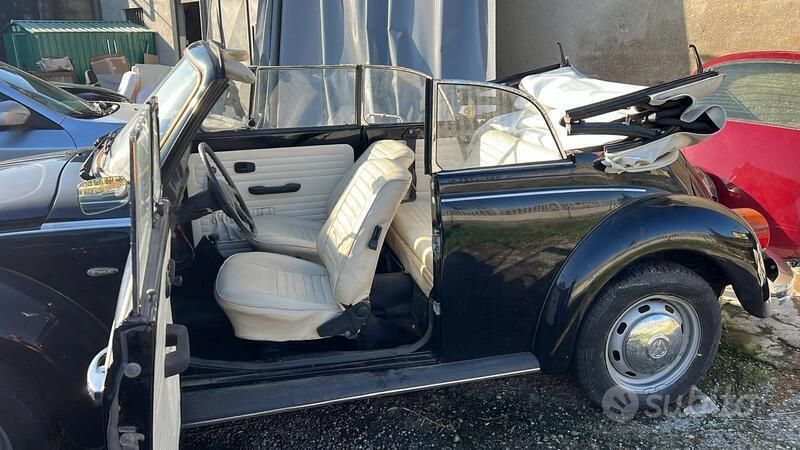 Usata VW Beetle Cabriolet Karmann 1994 Nero Cabrio