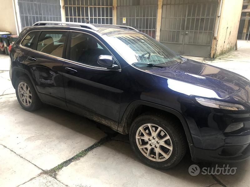 Usata Jeep Cherokee Longitude 140 CV (102 kW) 2014 Blu SUV