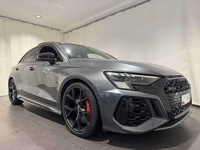 Usata Audi RS3 Ambiente 400 CV (294 kW) 2024 Grigio Berlina