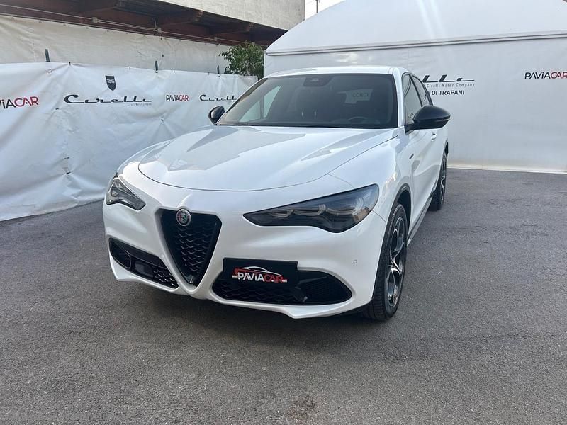 Usata Alfa Romeo Stelvio Veloce 210 CV (154 kW) 2024 Bianco SUV