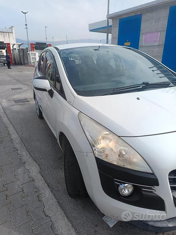 Usata Peugeot 3008 112 CV (82 kW) 2010 Bianco Station wagon