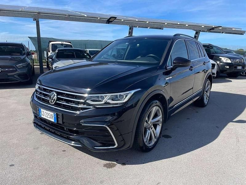 Nero Usata 2021 VW Tiguan Allspace Advance SUV | 29.900 € (Buon prezzo) - Immagine 1/4